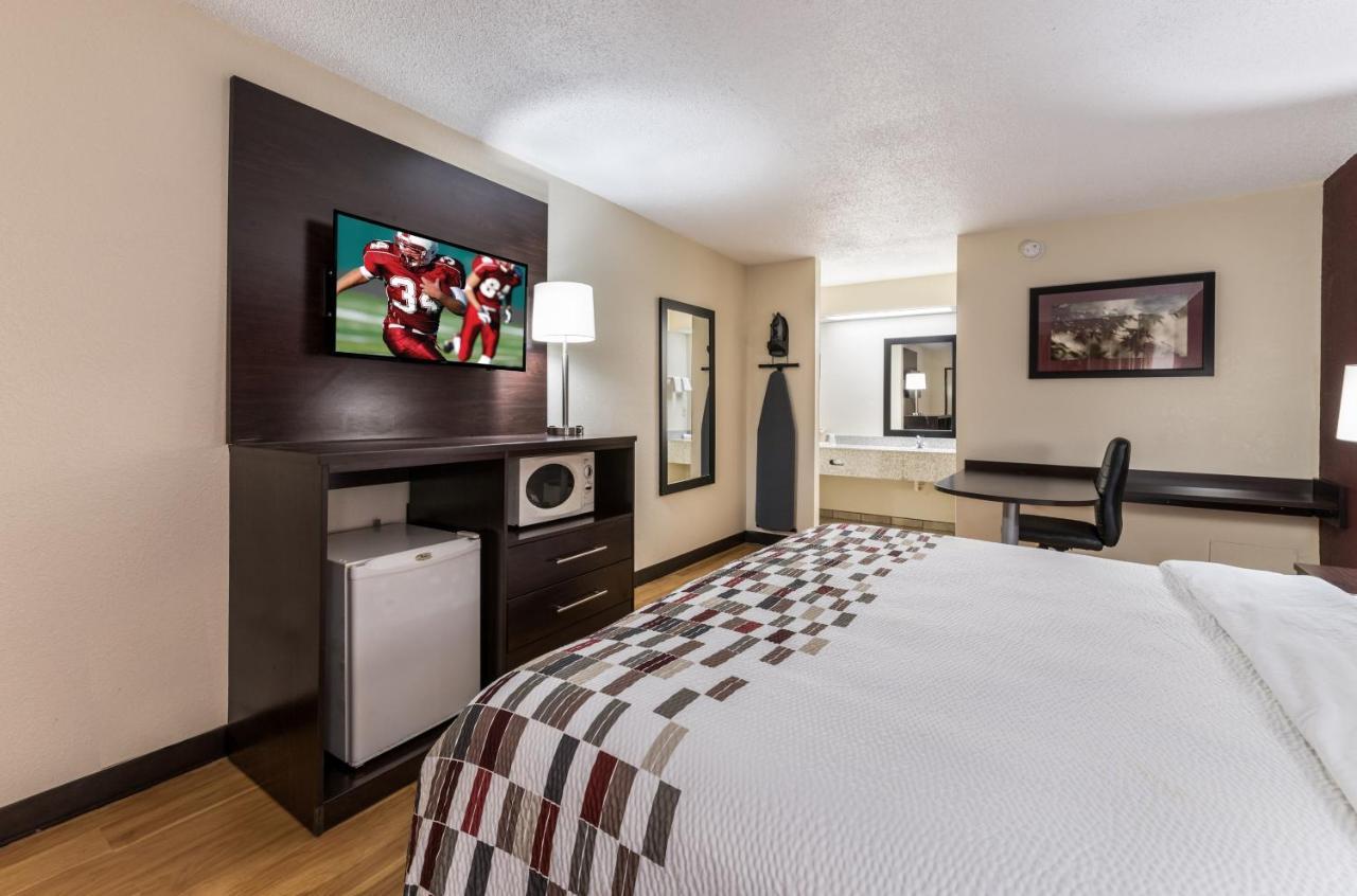 Red Roof Inn Indianapolis - Castleton Dış mekan fotoğraf