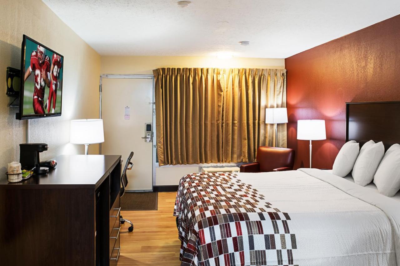 Red Roof Inn Indianapolis - Castleton Dış mekan fotoğraf