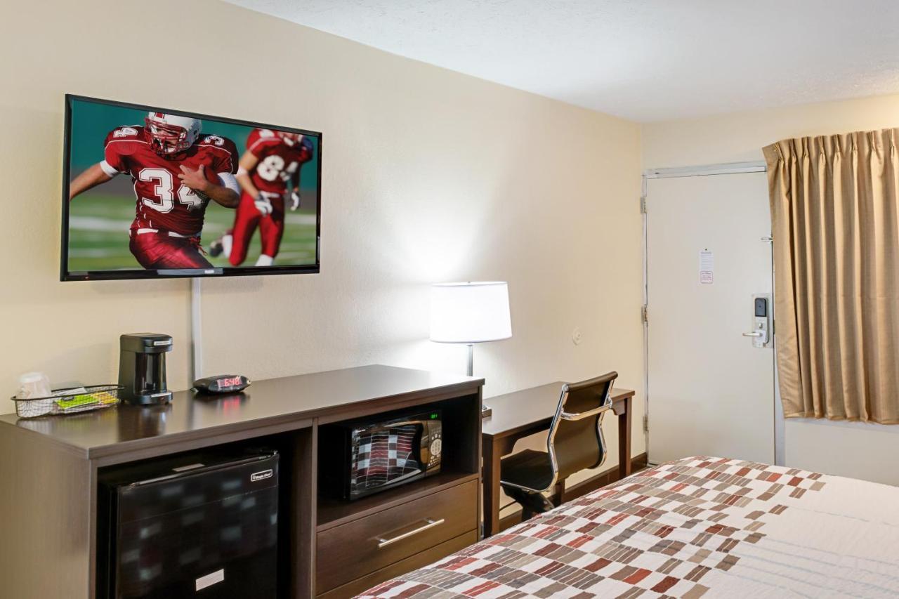 Red Roof Inn Indianapolis - Castleton Dış mekan fotoğraf